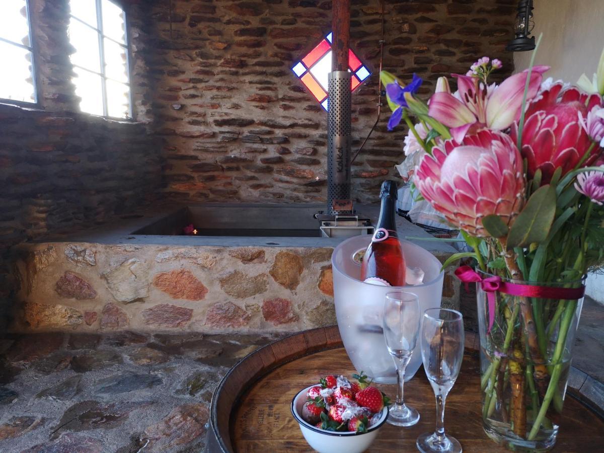 Lank-Gewag Farm Cottage With Private Hottub 몬터규 외부 사진